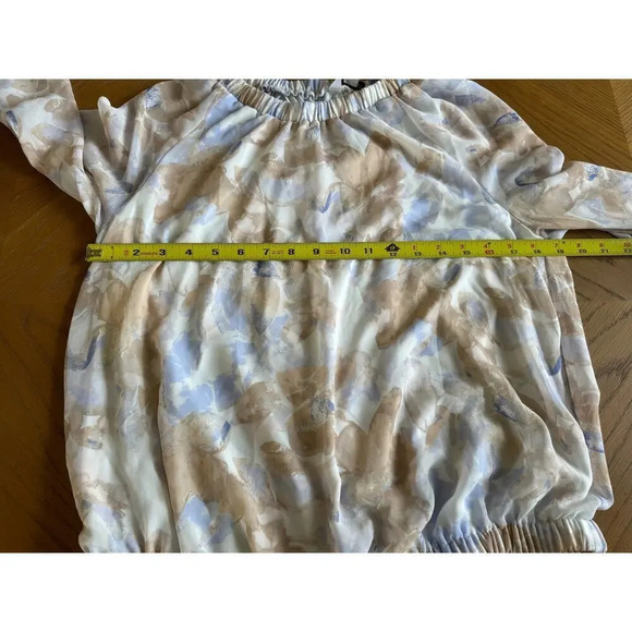 Nine West Floral Blouse Pastel Size Medium Summer Lightweight - Picture 7 of 8